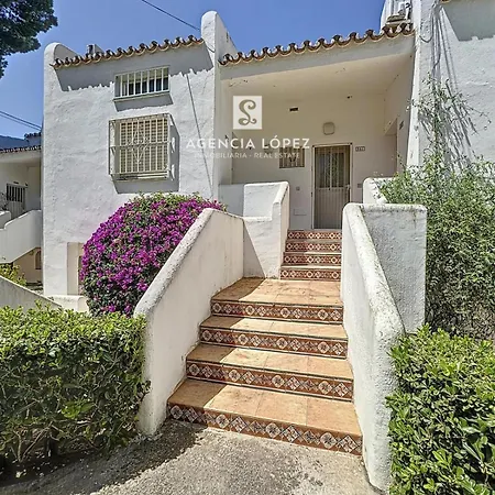 Oasis Beach Διαμέρισμα